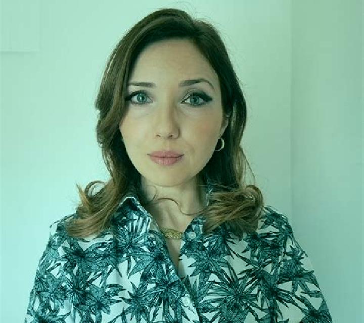 Rosa 3 Barbues escort