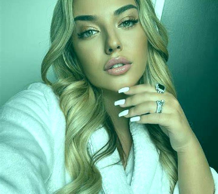 Rosa Meis escort