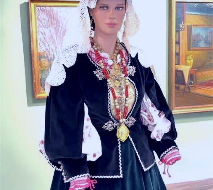 Salma 2 Navaquesera escort