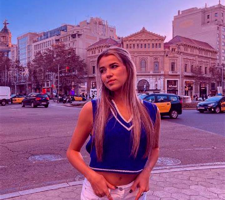 Selene Mutriku escort