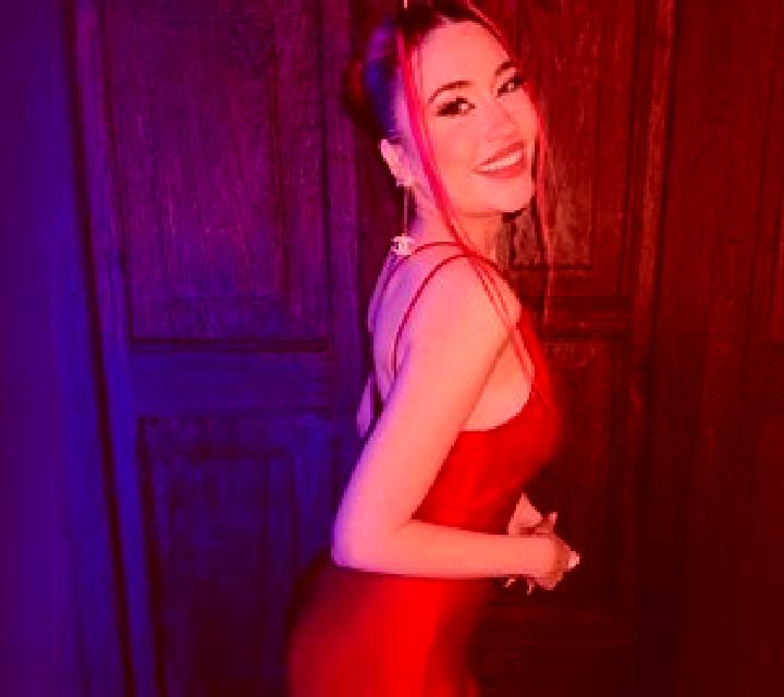 Valentina 2 Fresno de Rodilla escort