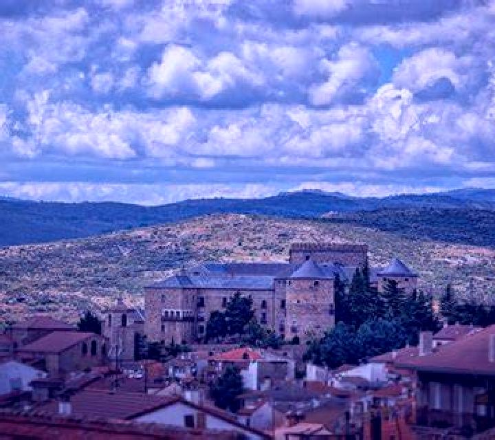 Valeria 3 Azutan escort