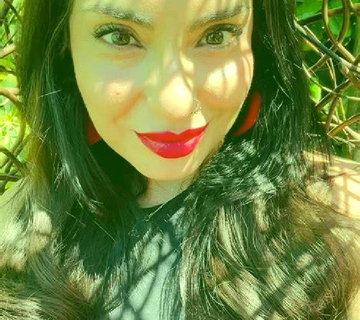 Verónica Albunuelas escort