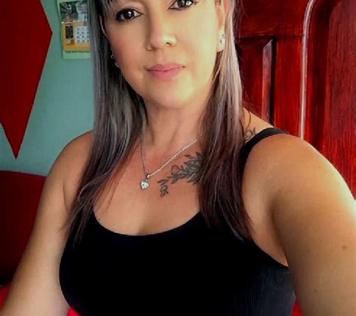 Ximena Santa Maria de Sando escort