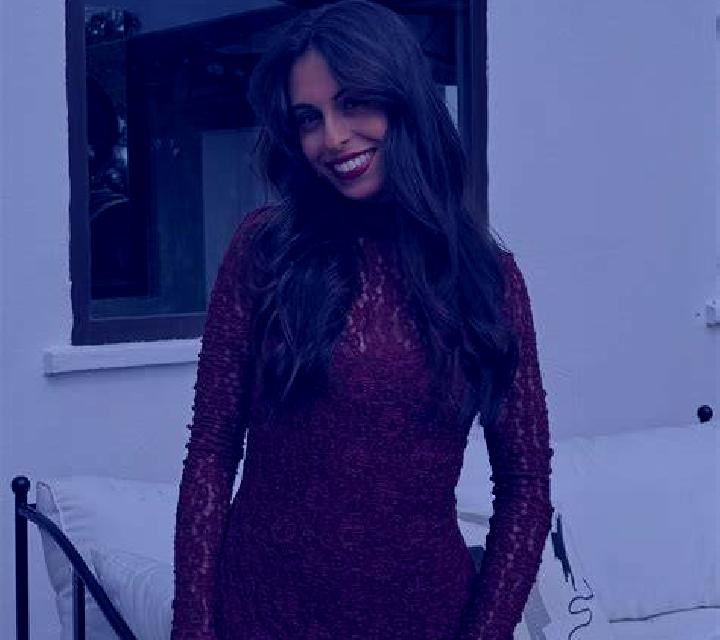 Zara 3 Estivella escort